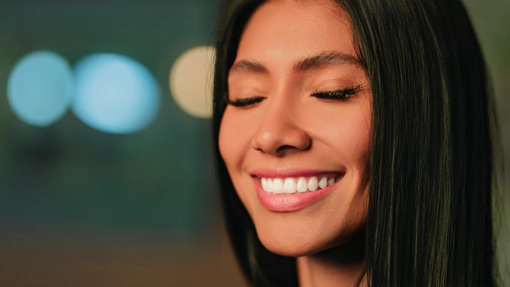 natural looking veneers smile makeover